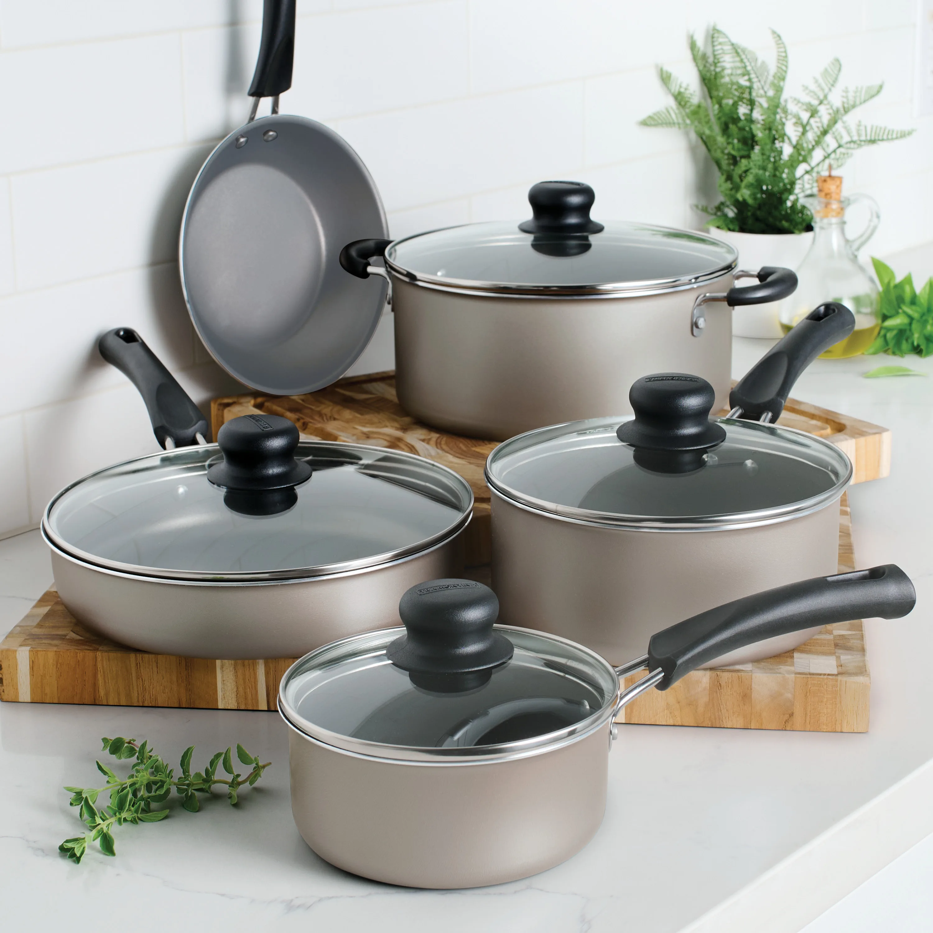

9-Piece Ceramic Cookware Set, Champagne