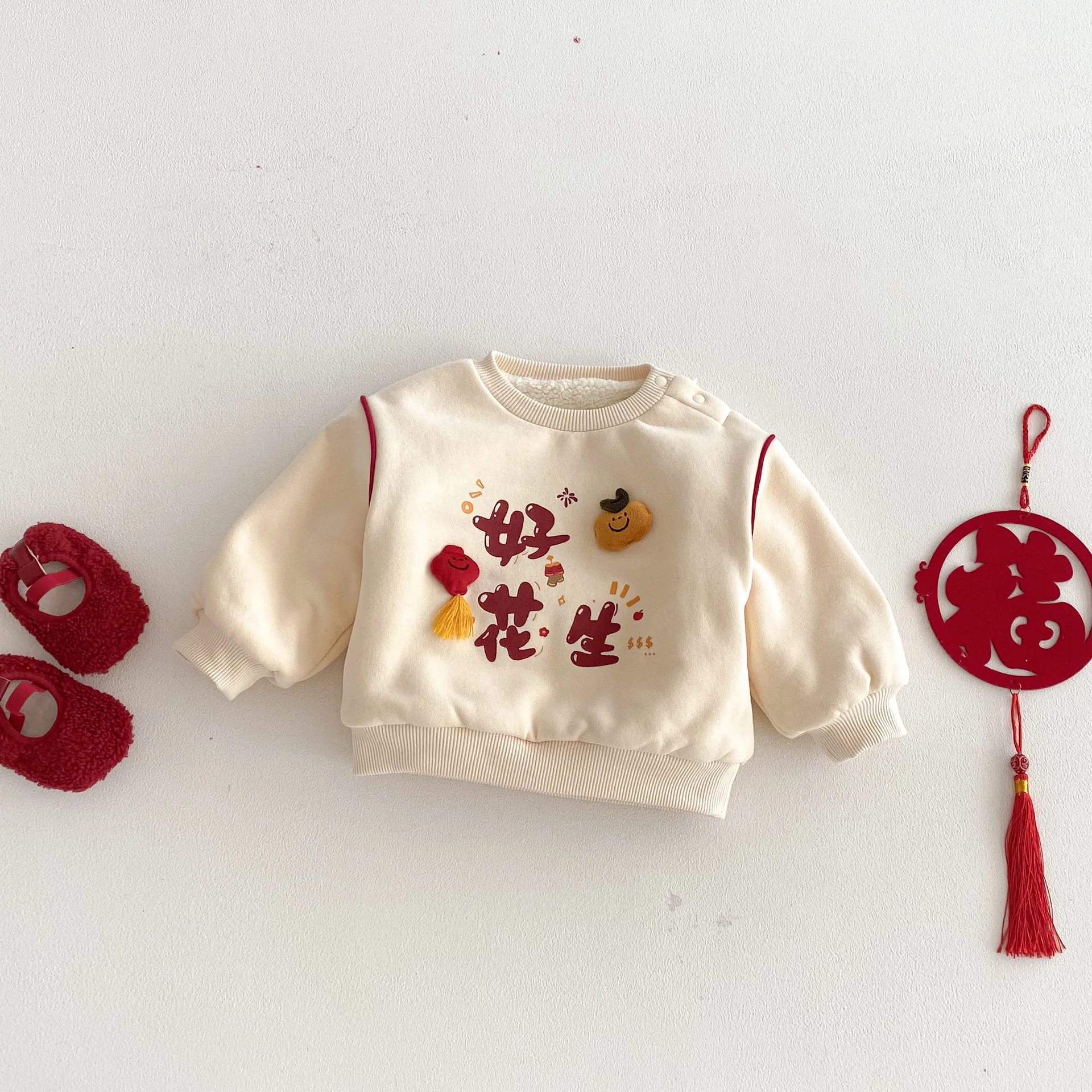 الأطفال جيد السمسم الفول السوداني هوديي 2025 شتاء جديد الأولاد ثلاثية الأبعاد الكرتون السنة الجديدة تحية الملابس الطفل الصوف