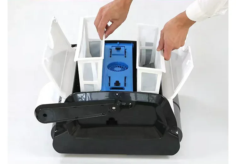 

Water Crown Direct Sales High-end Pool Accessories Cleaning Tools Wireless Automatic Cleaning Robot