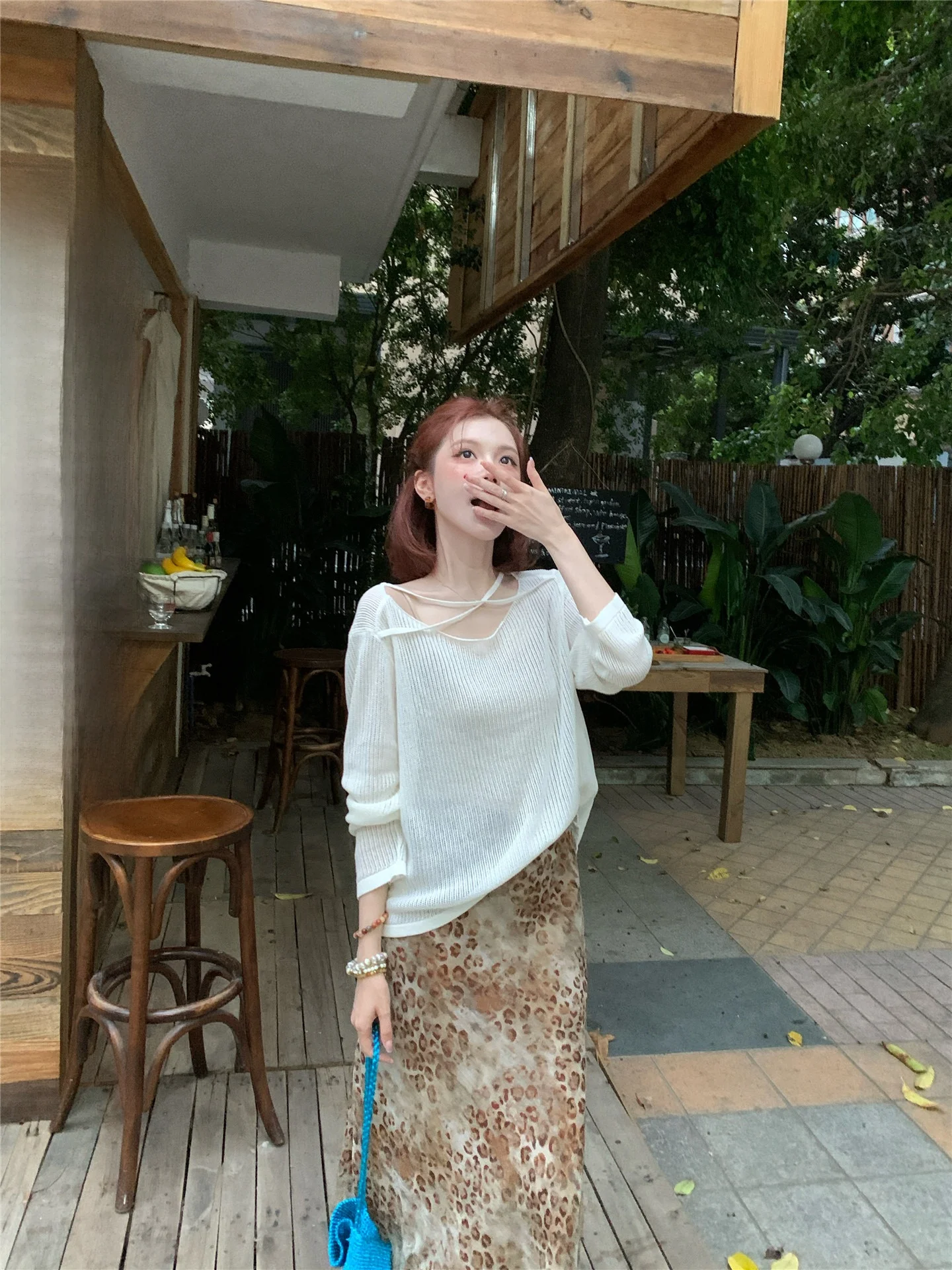 

Loose Cross Design Hollow out Knitted Top Women's Spring Summer Fashion Show Inspiration Lazy Style Cheese Knitwear