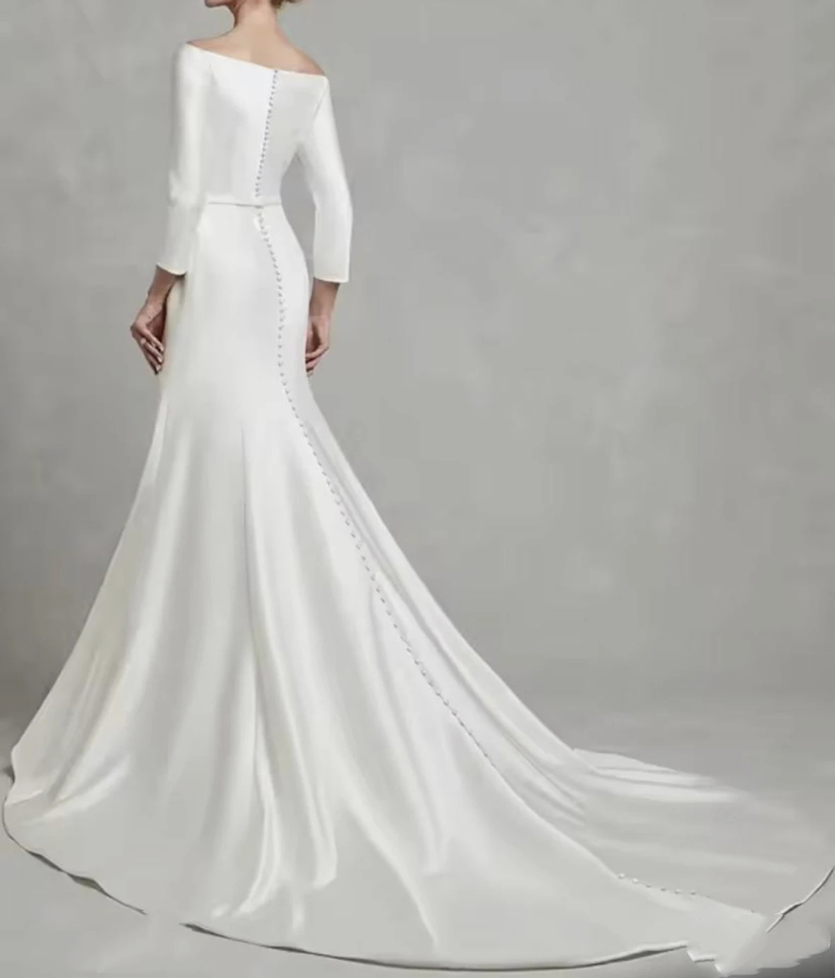 حورية البحر فستان زفاف بسيط بأكمام طويلة ورقبة باتو وأزرار خلفية أنيقة باللون الأبيض العاجي مخصصة من الساتان فستان زفاف ذيل محكمة #2