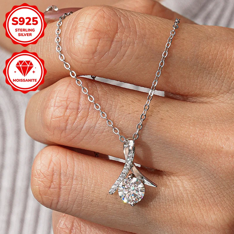 1Pc 1/2/3 Carat This S925 Sterling Silver Moissanite Pendant Necklace Features A Small and Exquisite Design.