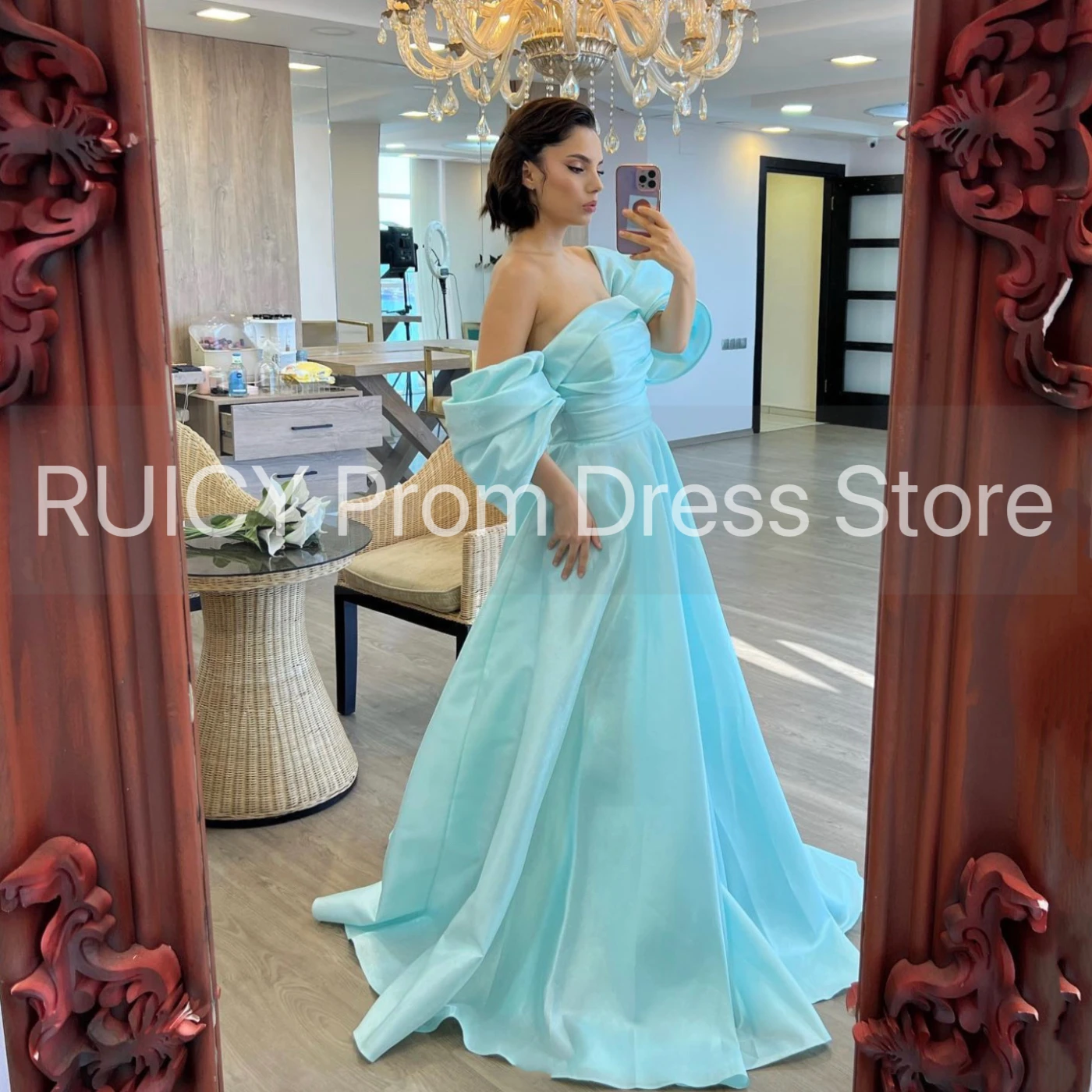 2025 الوردي فساتين لحضور الحفلات الموسيقية حفل مساء فستان خارج على الكتف مطوي ألف خط فساتين عيد ميلاد طويلة حفلة النساء vestidos de festa