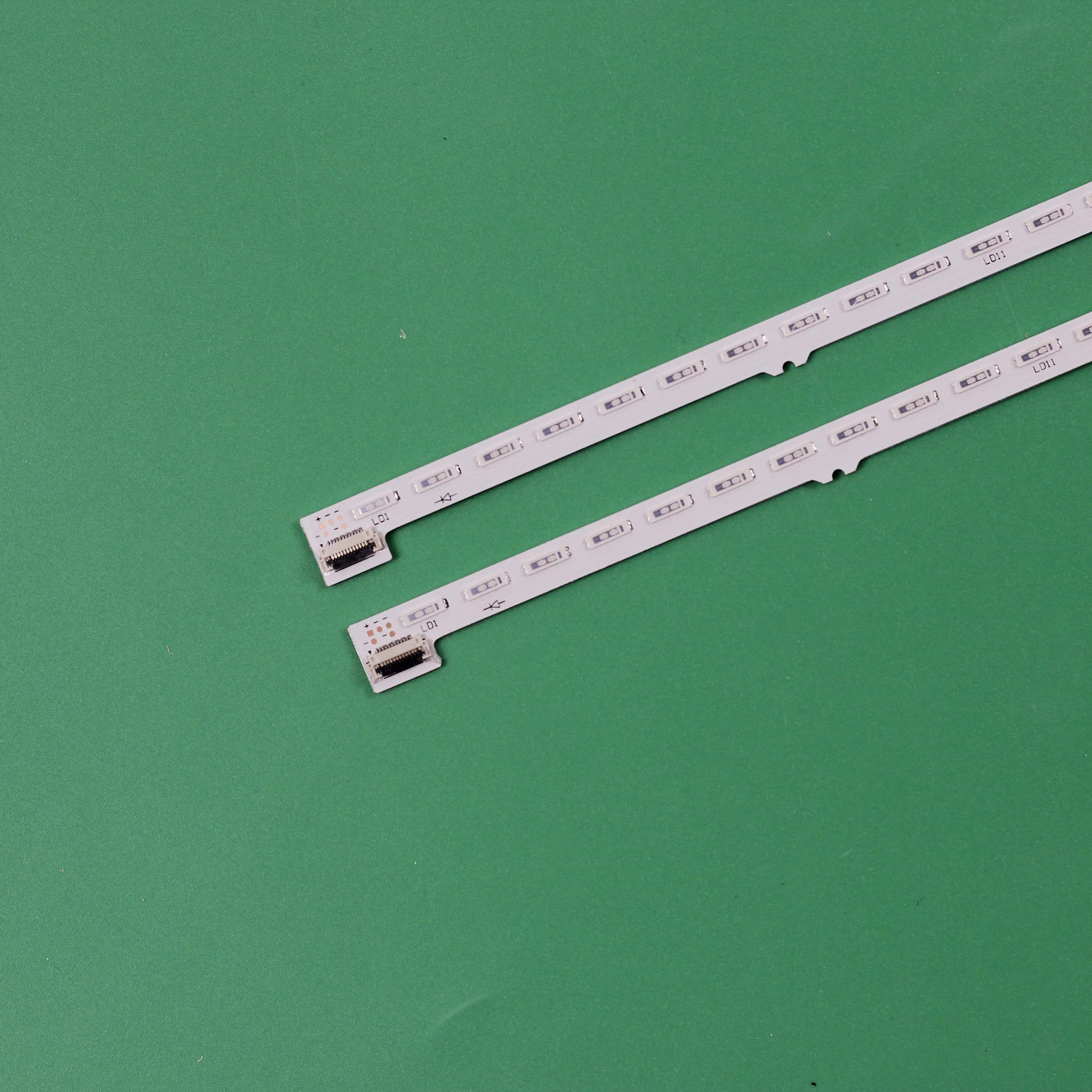 Striscia di retroilluminazione a LED NLAC40216 YLV4621-02N L 61.P8501G001 13527A R 61.P8502G001 13528A per sony KDL-46W904A KDL-46W905A