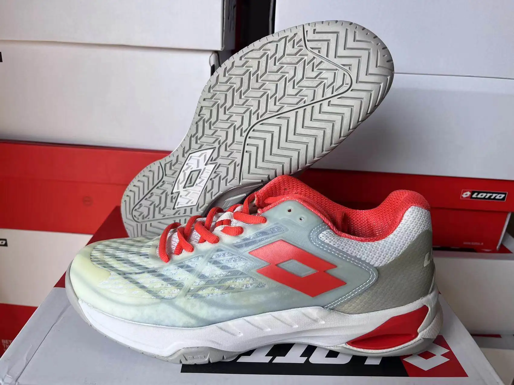 Hot-selling Model Lightweight Professional Anti-Slip Durable High-Quality Tennis Shoes Training Shoes Casual Shoes