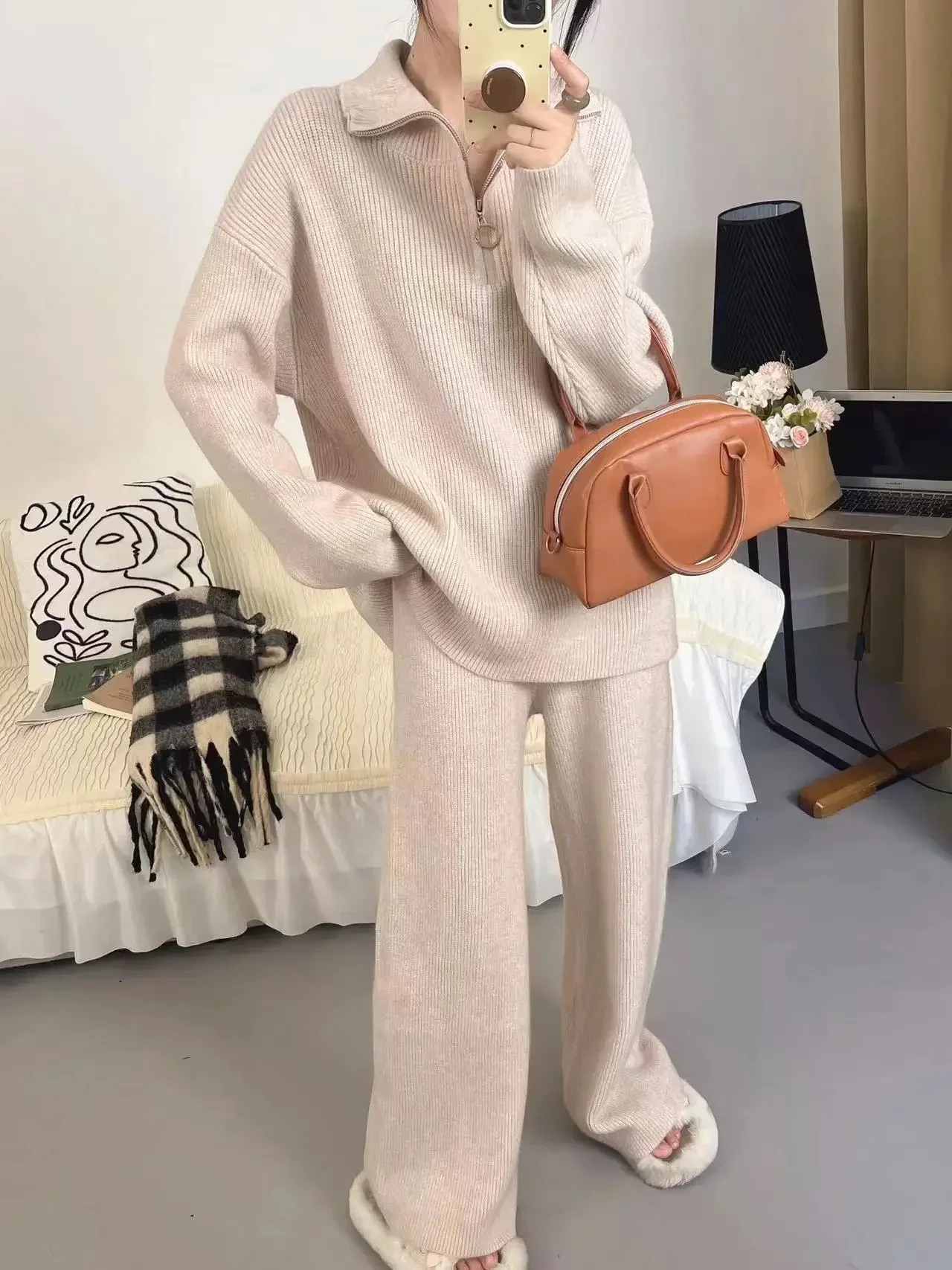 Knit Suit Women\'s New Winter Fashion Soft Waxy Zipper Sweater Casual Coat Straight Trousers Two-Piece Set