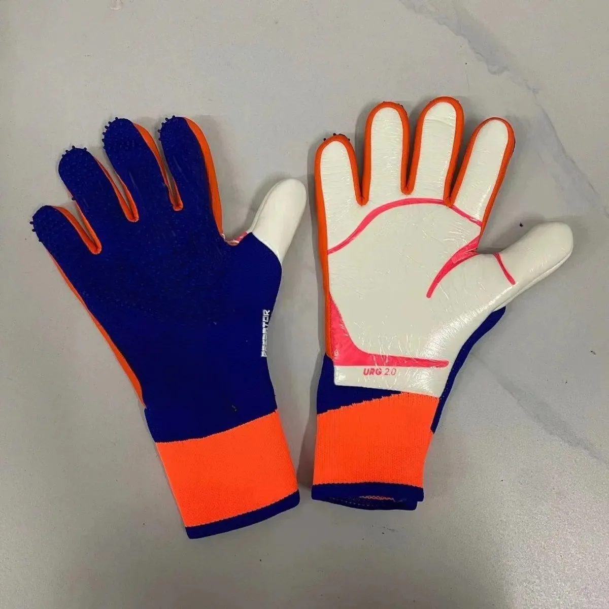 Thumbnail 2 - #23 Latest Soccer Gloves Offers