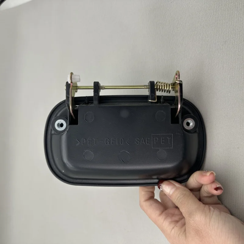 

JAC Isuzu truck accessories Qingling Tianhuang 100P 600P door handle outer buckle handle outer handle handle