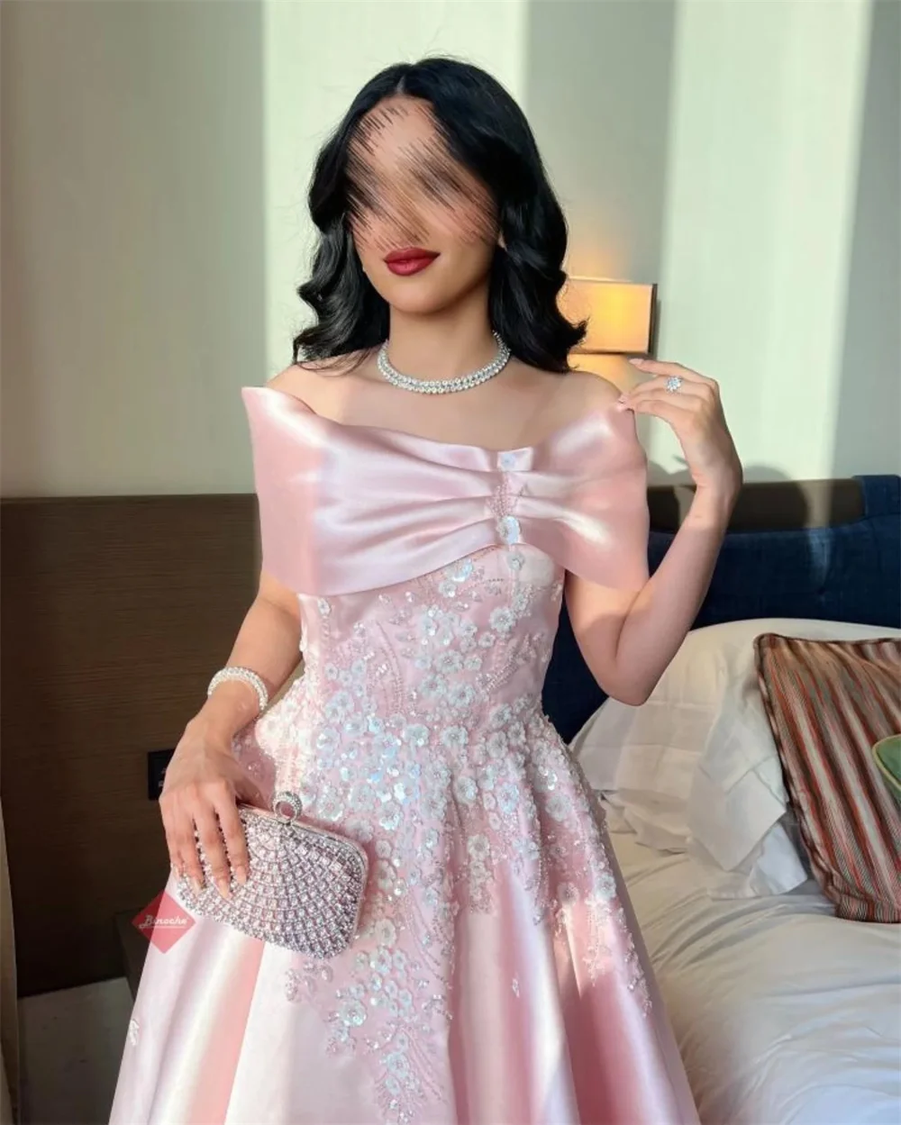 Cathy Customized Pink Off Shoulder Sequinned Appliques Prom Dresses A-Line Lace-Up vestidos de noiva Sleeveless Evening Dress image 3