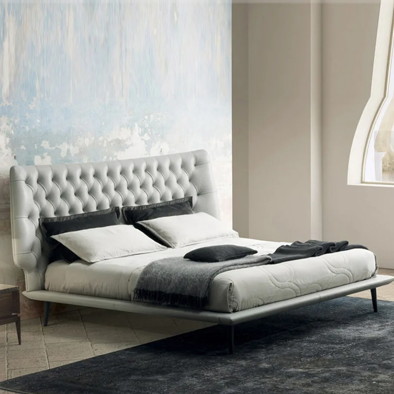 Italian minimalist light luxury bed master bedroom 1.8m double wedding bed modern minimalist designer model leather bed