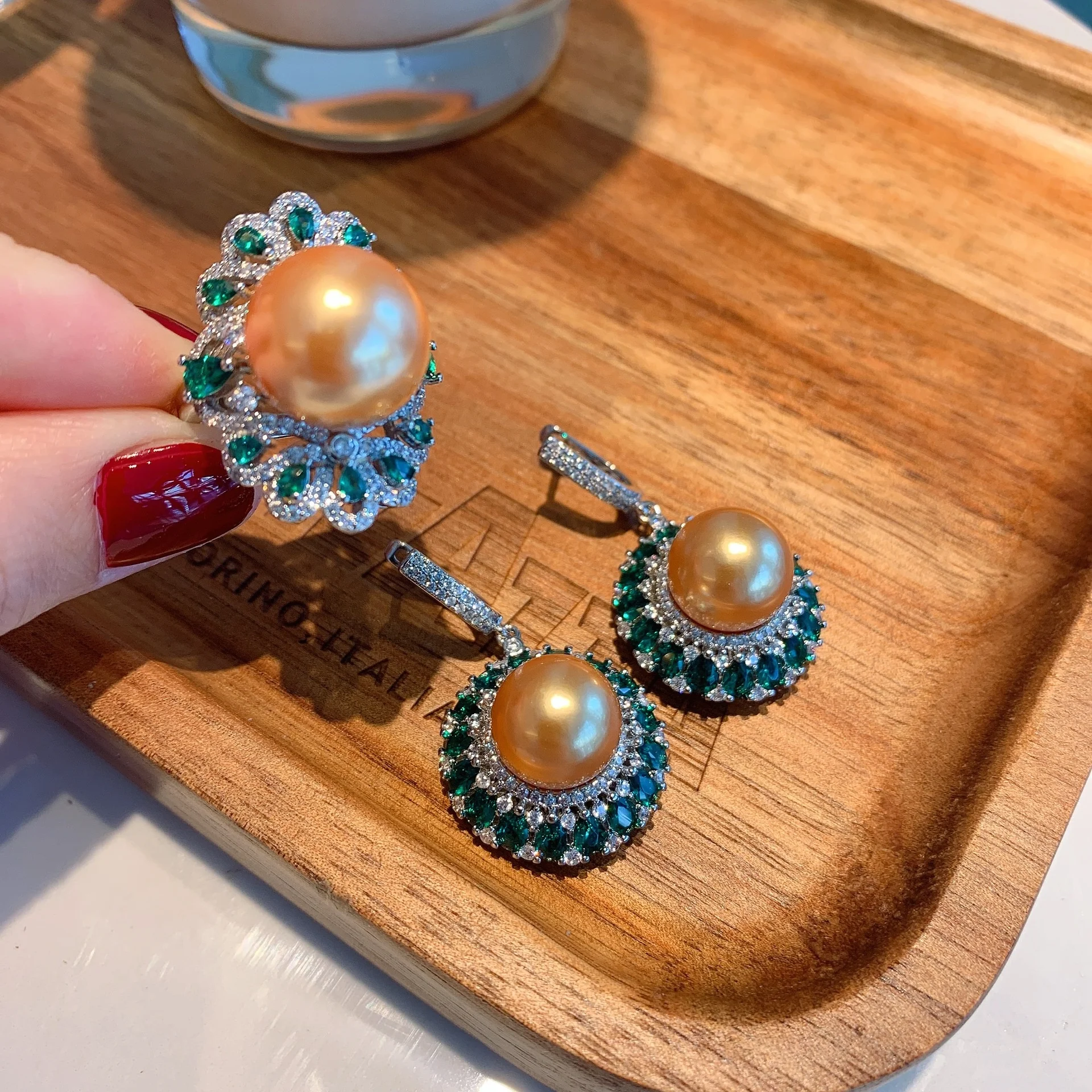 genuine Luxury brand real jewels Tiktok Australian Fritillaria Pearl Fashion Creative Celebrity Jewelry Earrings Female high qua