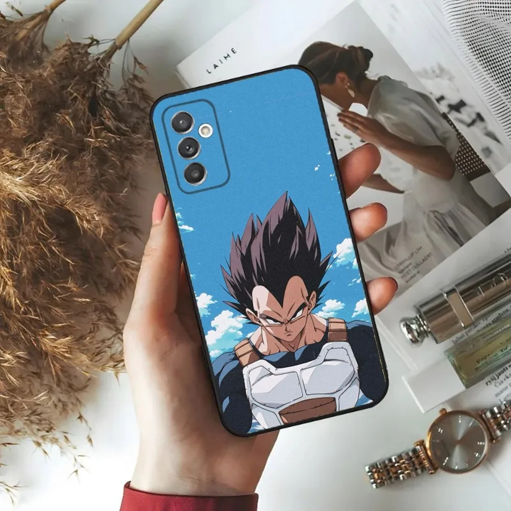 Etui na telefon V-VegetaS anime do Samsung S24,23,22,30,21,10,9, Ultra,Plus,Lite,FE,5G Black Soft Case