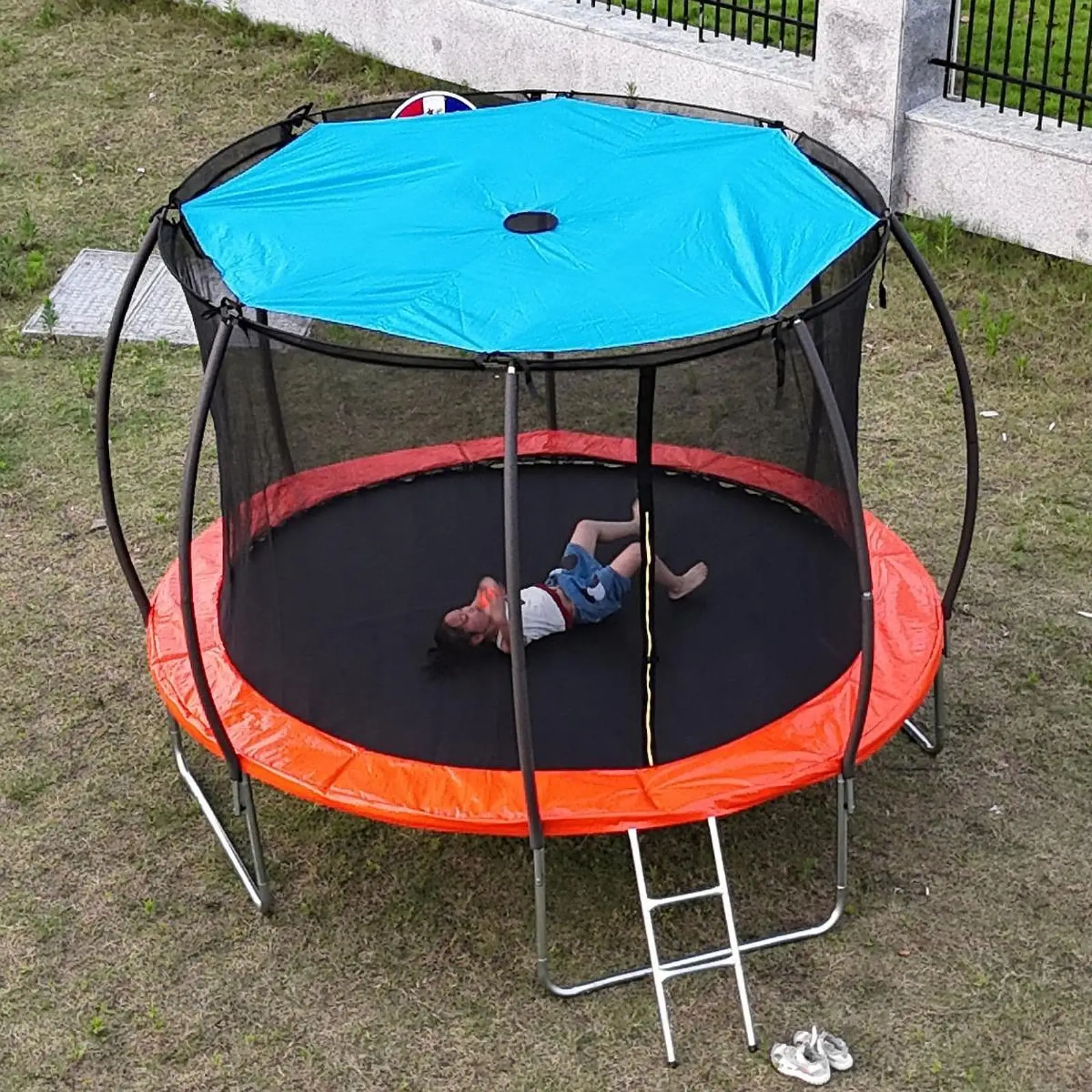 Oxford Cloth Children S Outdoor Trampoline Canopy Cover Offers Dryness And Cleanliness During Rainy Weather