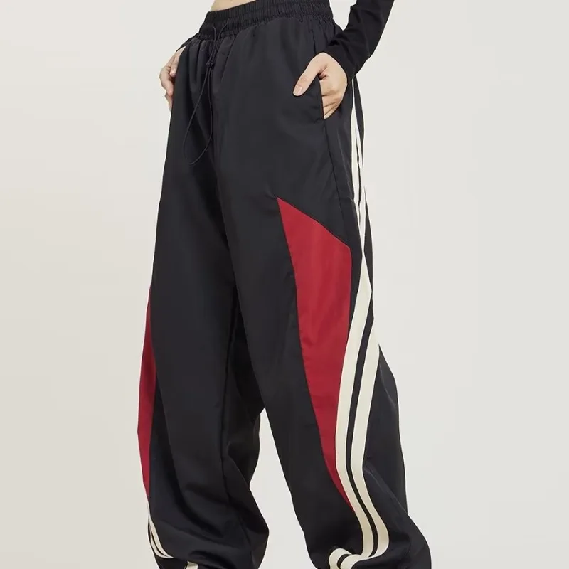 Pantaloni a righe in bianco e nero Hip Hop Dance pantaloni larghi da donna Y2K pantaloni Cargo sportivi Vintage Oversize stile coreano