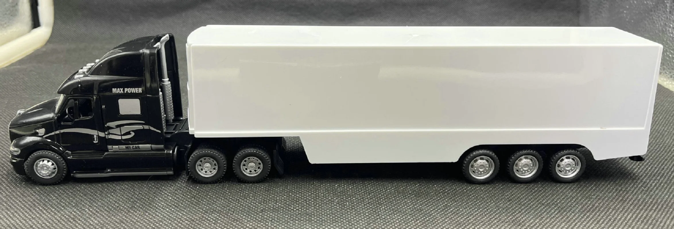 1:48 scale American Truck American trailer Alloy Car Head Cargo Car Children\'s Toys Birthday gift