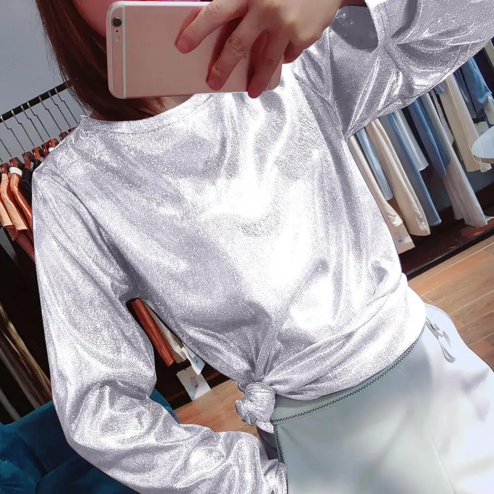 

Loose T-shirt Sparkling Reflective Sequin Embellished Women's Long Sleeve T-shirt Loose Fit Pullover Tops with Round Neck Sequin