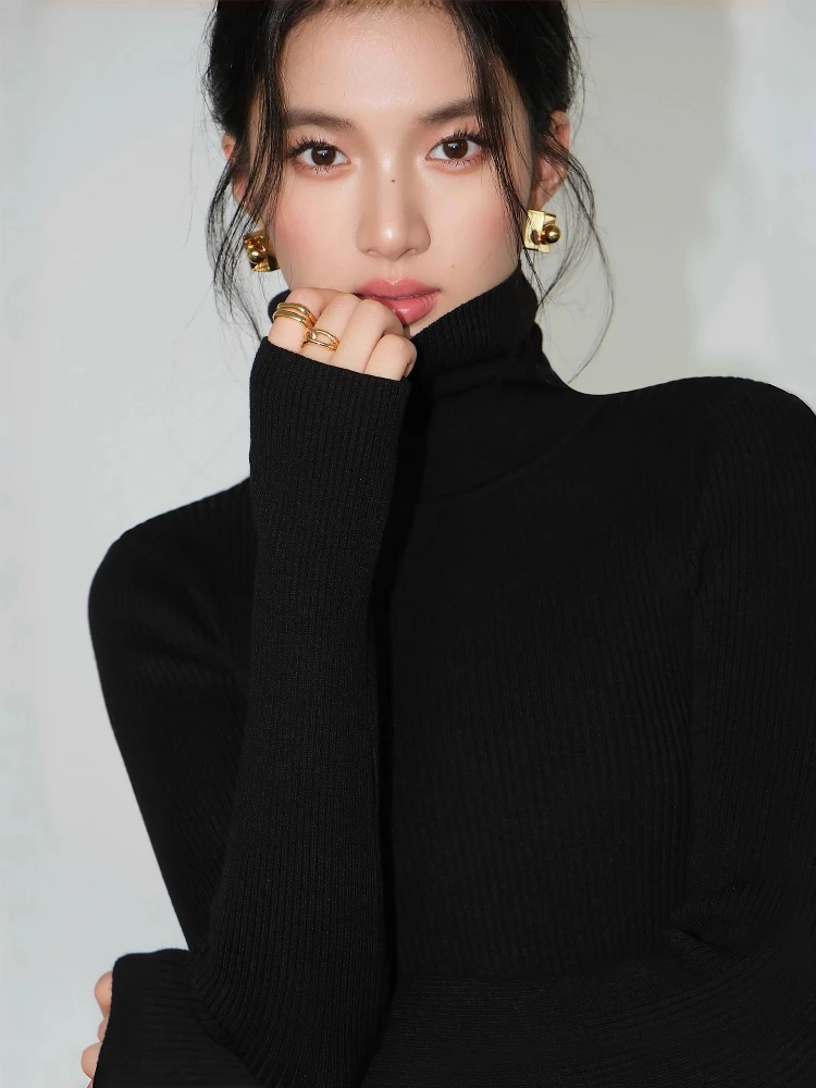 Hiver solide pull 2025 pull tricoté femmes Version coréenne pull à col roulé mince trou de doigt rodage chaud hauts basiques