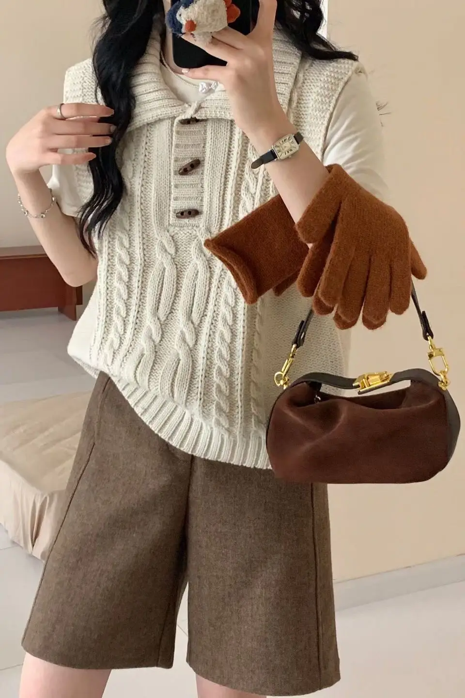 

Korobov Korean Autumn Casual Loose Solid Turn Down Collar Sleeveless Knitted Pullover Sweater Vest