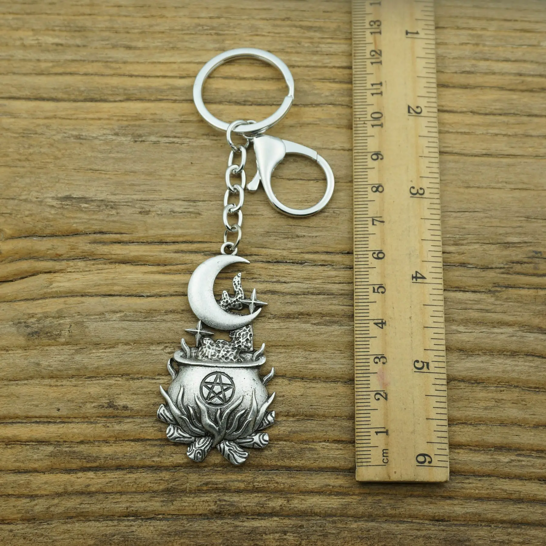 Magic Cauldron Witch Moon Keychain Gothic March Goddess Witch Accessories For Boy Girl