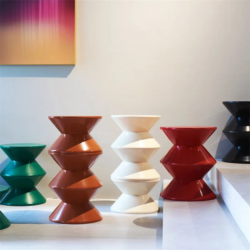 Modern Minimalist Circular Short Stool Home Living Room Shoe Changing Creative Plastic Hourglass Design Furniture