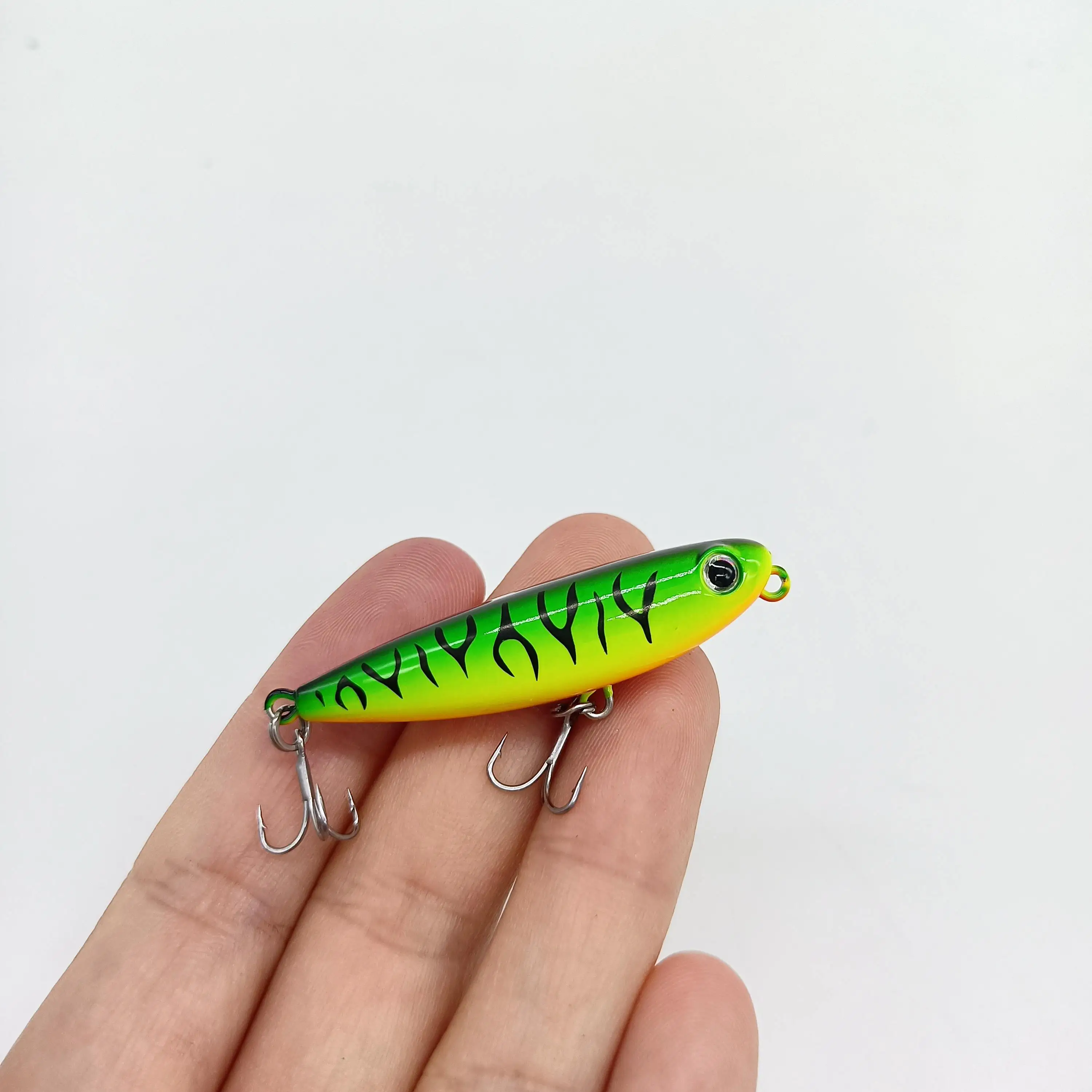 DUODUOYU 1PCS Neue Mini Schwimm Bleistift Angeln Locken 2,8g/50mm Kleine Spaziergang Hund Künstliche Salzwasser harten Köder Bass Fishing Tackle