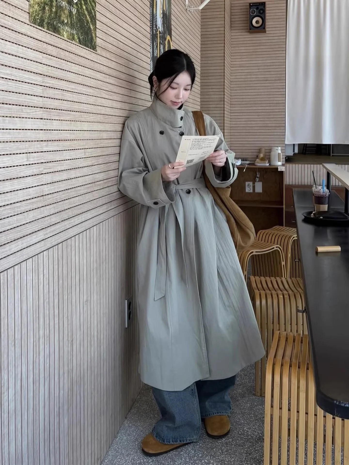 

Элегантное длинное однотонное двубортное женское пальто с воротником-стойкой, приталенный крой, осенняя новинка в корейском стиле, ветрозащитное.