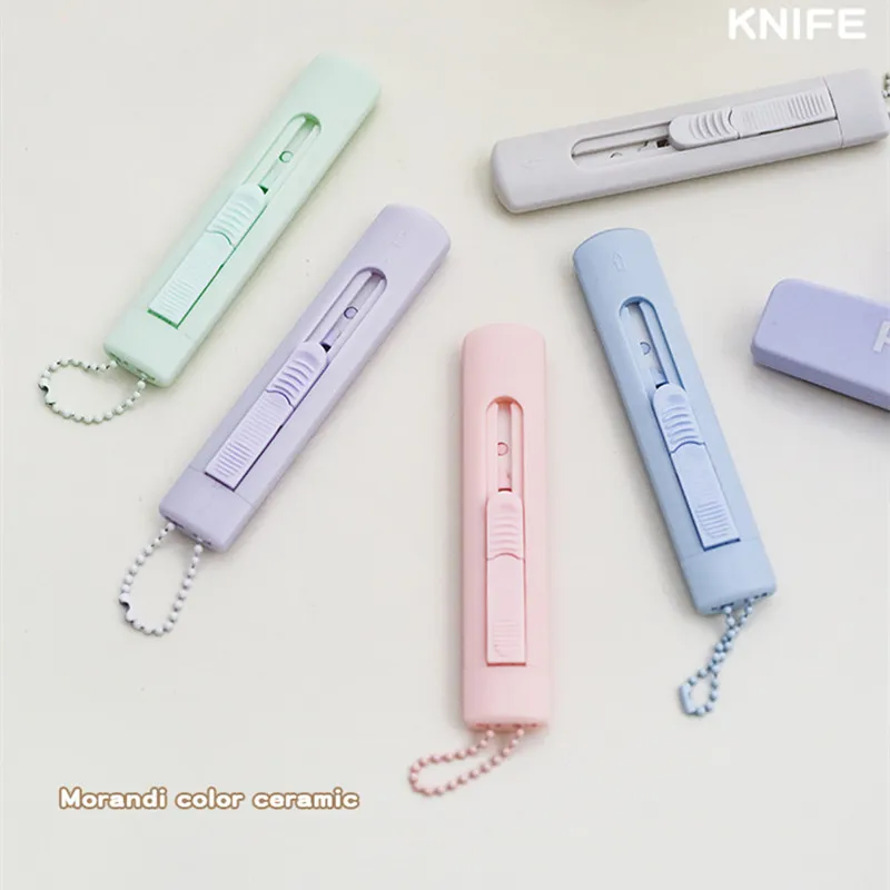 

1 Piece Cute Folding Knife Korean Fashoin Mini Utility Knife Small Portable Paper Cutter for Kids Lovely Box Cutter with Pendant