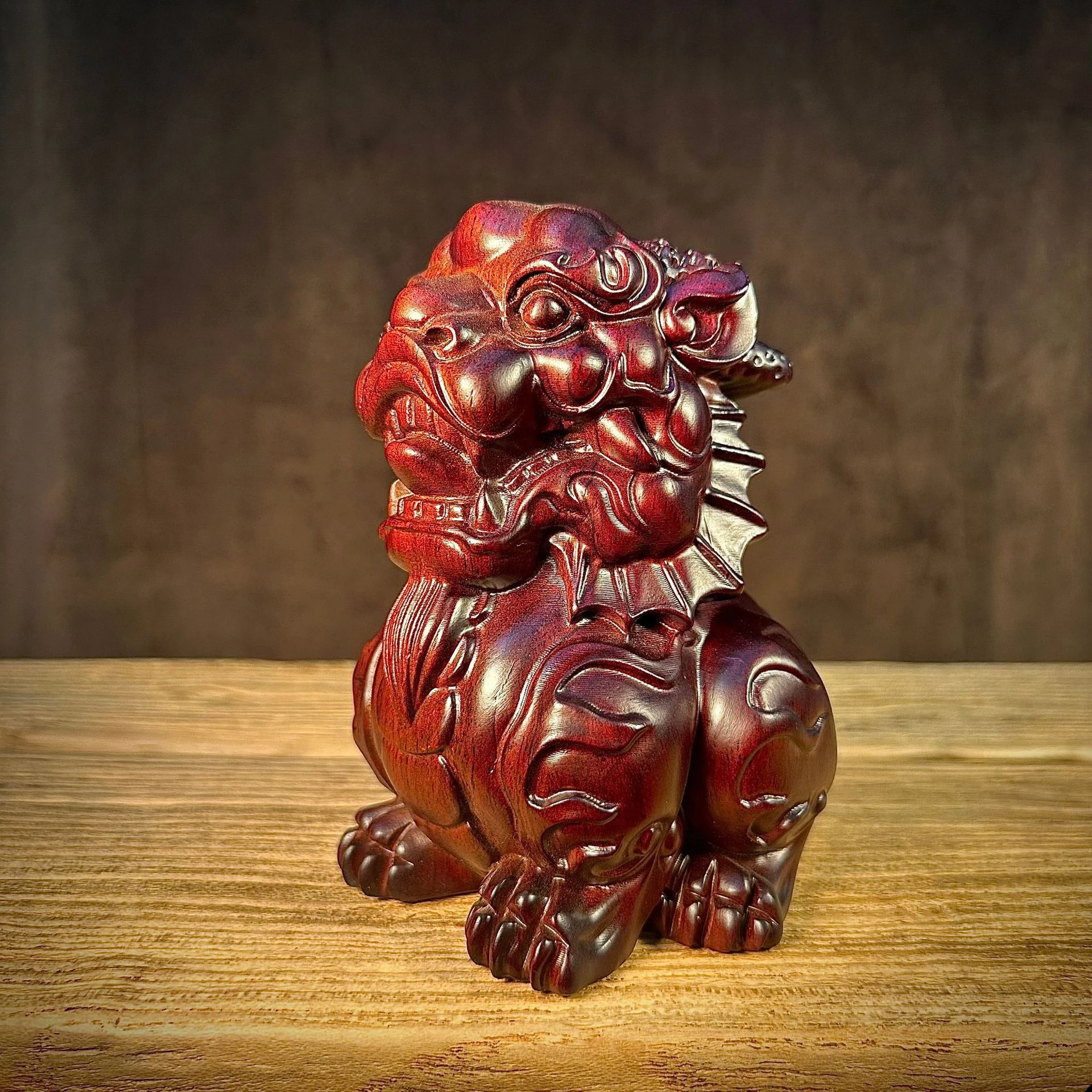 Art Craft Wood - Ornement sculpté en bois d'ébène Qilin,