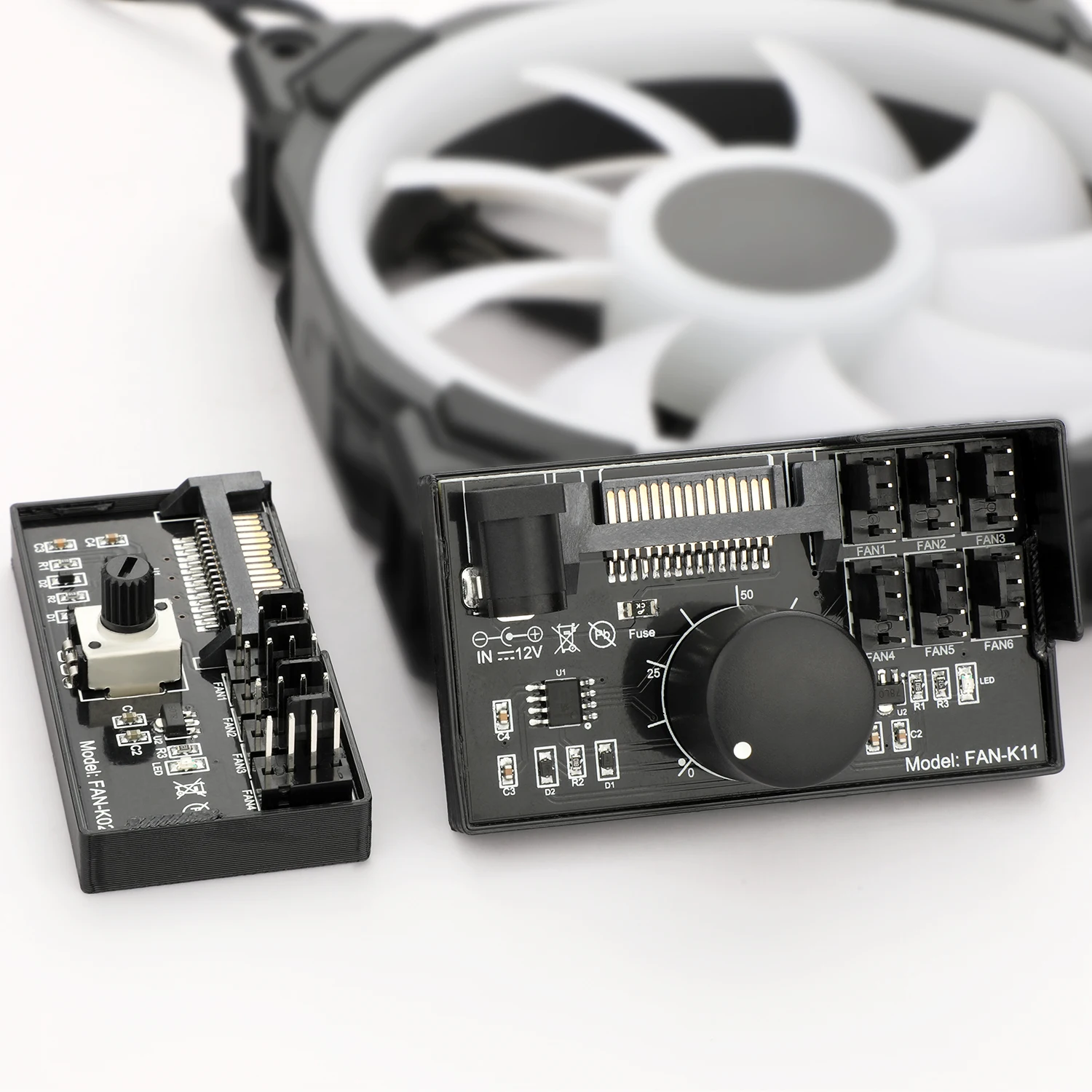 RGEEK PWM Fan Speed Controller SATA DC Power On 4Pin Fan Governor NAS Server Fan Speed Regulator 4-Way 6-Way PWM Fan HUB Control