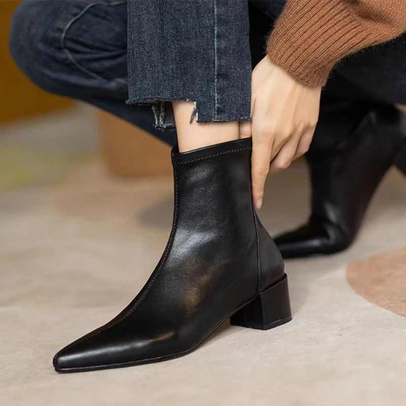 Botas de tacón grueso con punta en pico para mujer, Botines de cuero con cremallera, color rojo, versátil, para otoño e invierno, 2022