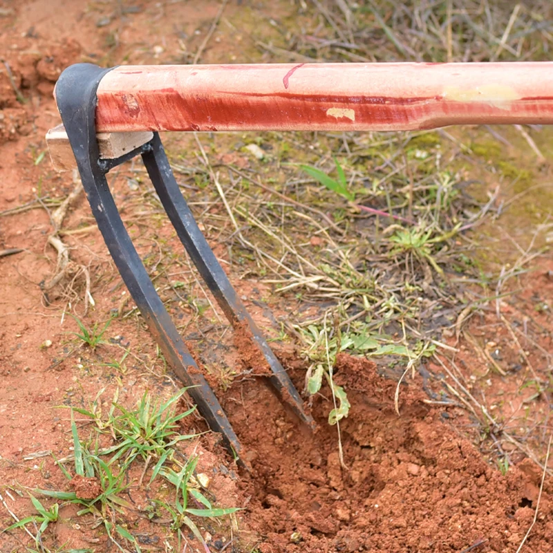 Farm tools for planting vegetables, household manganese steel, digging loose soil, turning the ground, two-toothed hoe, rake