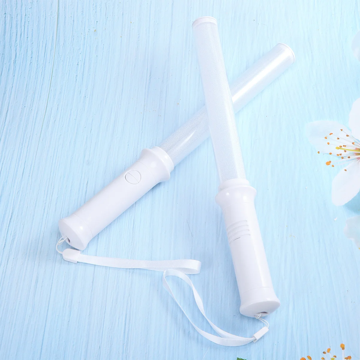 

2Pcs Glow Stick Flash Light Stick Luminous Flashing Lamp for Birthday Festivals Weddings Emergency Survival LED