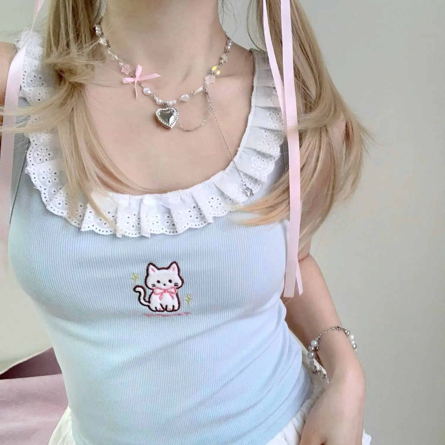 

Japan Summer New Cat Embroidered Strap Camisole Women Tops Lace Bow Cute Lace Trim Collar Slim Short Tank Top Women Clothing