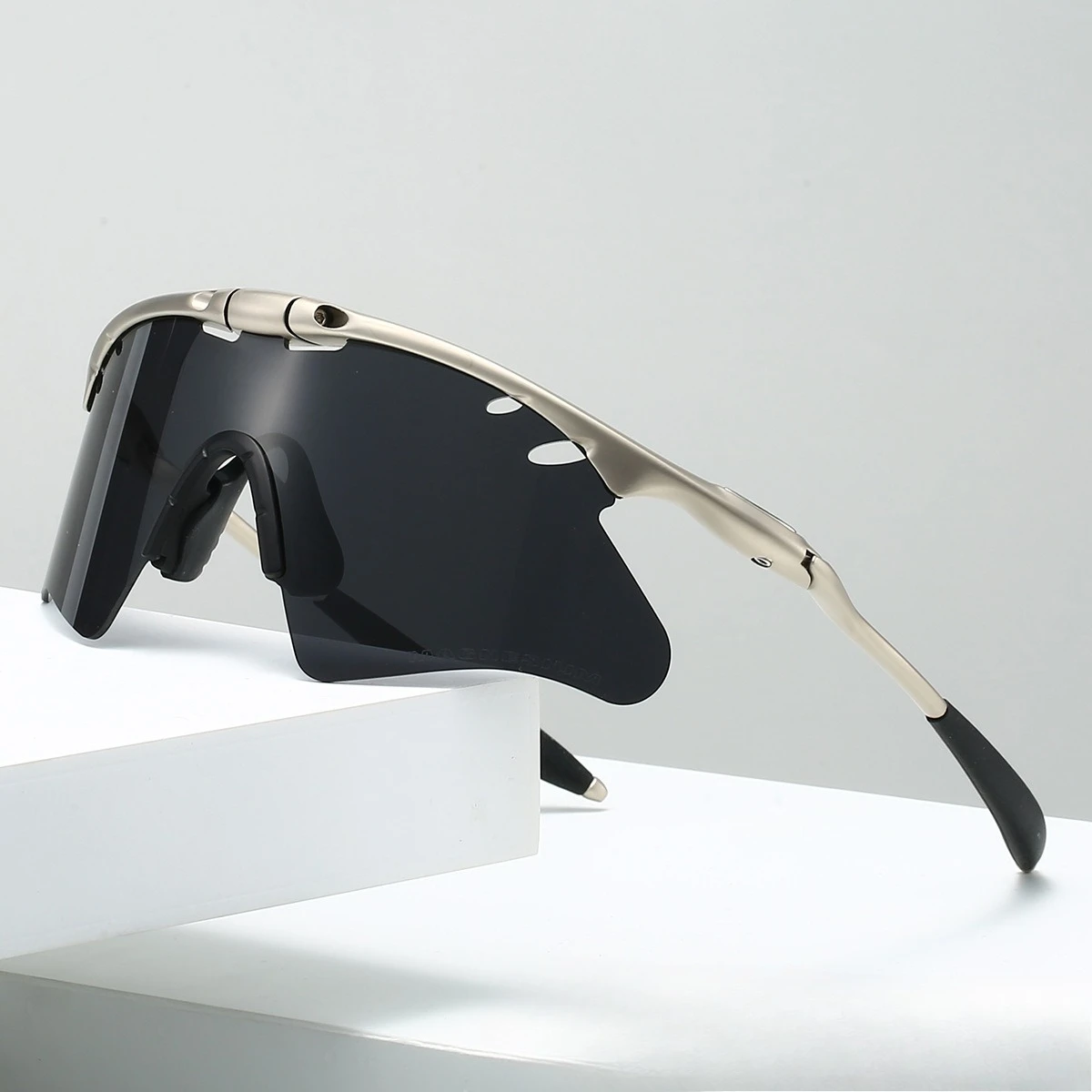 

Новые поляризационные велосипедные очки 2026 года для активного отдыха, модные, в западном стиле, для мужчин и женщин, для горного велоспорта