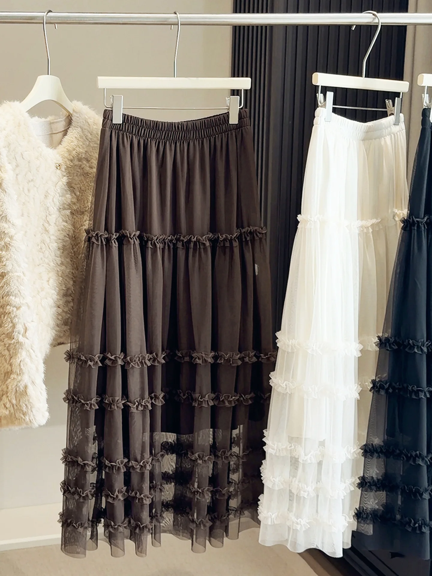 Elegant Beige Chiffon Edible Tree Fungus Ruffled Midi Skirt Women Spring Summer Tiered Puffy Cake Skirts Fleece-lined Fairy