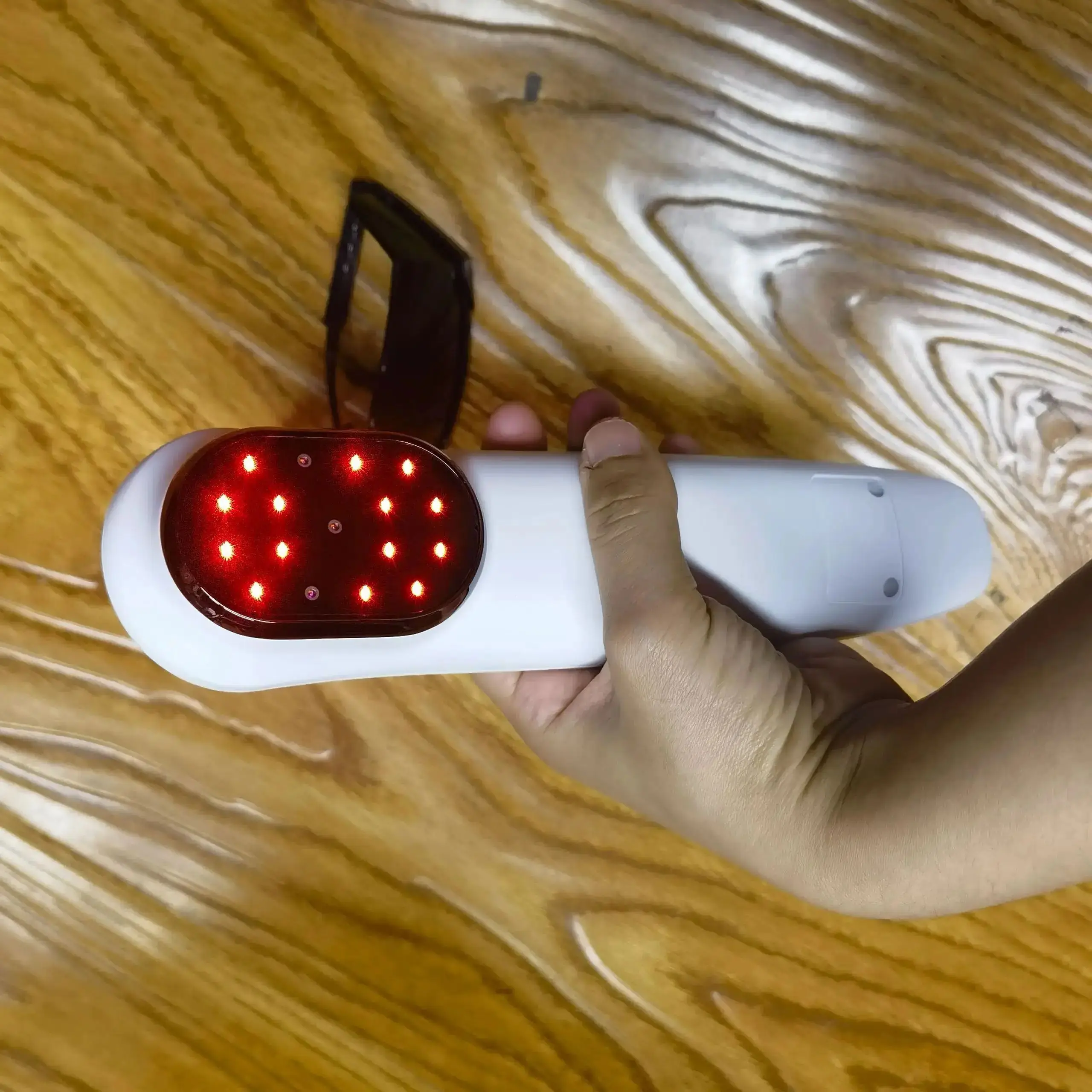 

Перезаряжаемое устройство для холодной лазерной терапии 650 нм + 808 нм 17 диодов - домашнее использование для восстановления хронической боли и раны