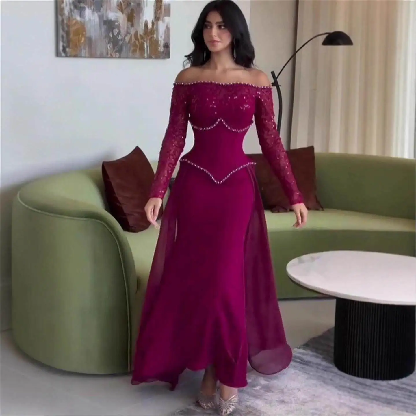 

Elegant Long Evening Gown with Shiny Rhinestones Slimming Waist Design for Women Citywalk Autumn 2025 New Arrival