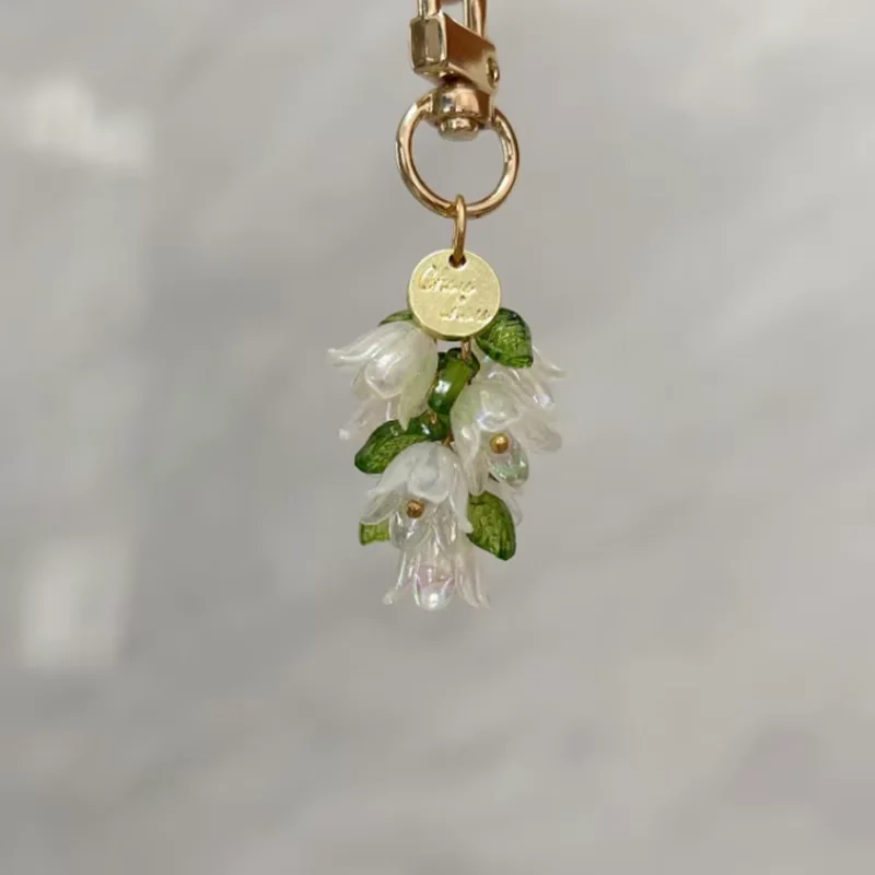 حقيبة سلسلة المفاتيح قلادة زهور الزنبق الملونة الوردي الأبيض الأزرق الأخضر قلادة لطيف للرجل امرأة هدية