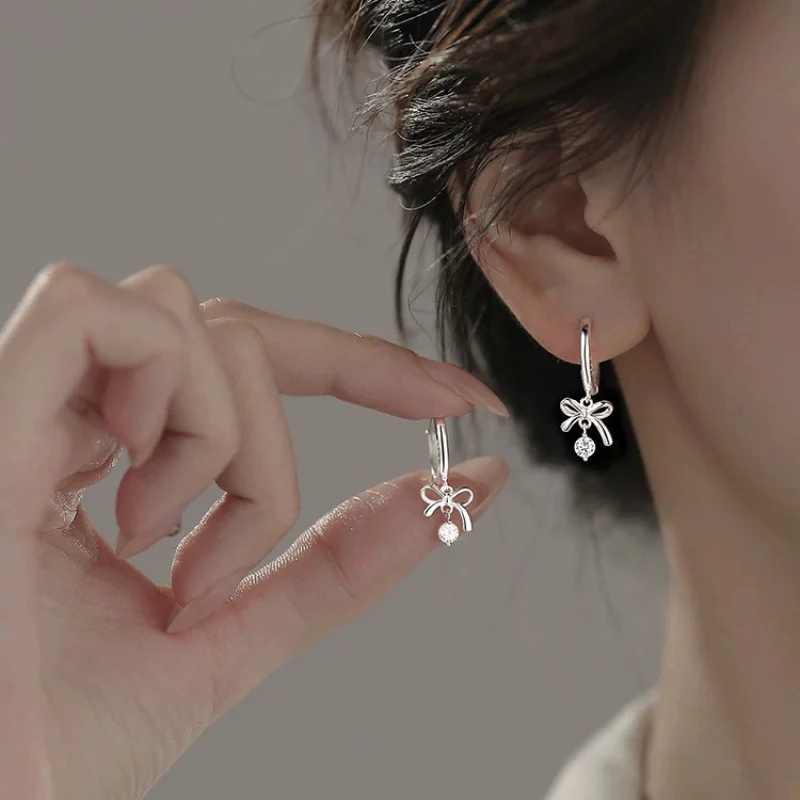 Exquisite Curved Butterfly-Shaped Tassel Earring 925 Silver High-End Jewelry Piece