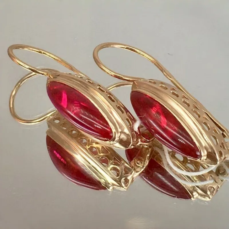 Vintage Romantic Long Oval Synthetic Ruby Golden Hook Earrings for Women Elegant Classic Banquet Celebration Jewelry Accessories