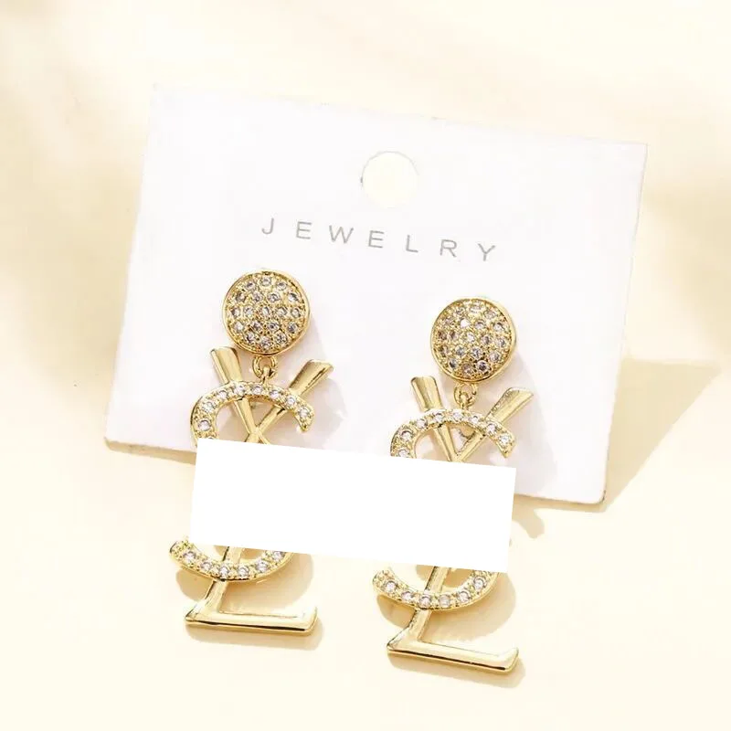 S925 الفضة إبرة الفتيات الأقراط الجميلة الخفيفة الفاخرة المعادن اللؤلؤ زهرة المجوهرات اليابانية والكورية الأكثر مبيعا #1