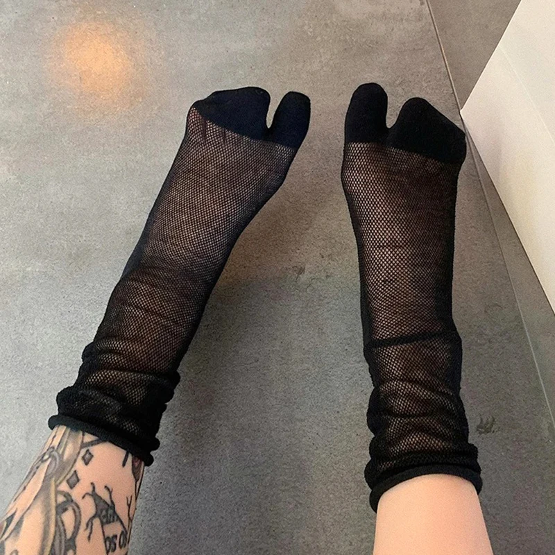 High Quality Comfortable Summer Ultra-Thin Split Toe Woman Cotton Socks Golden Silk Stripe Two-Toed Japanese Harajuku Tabi Sox