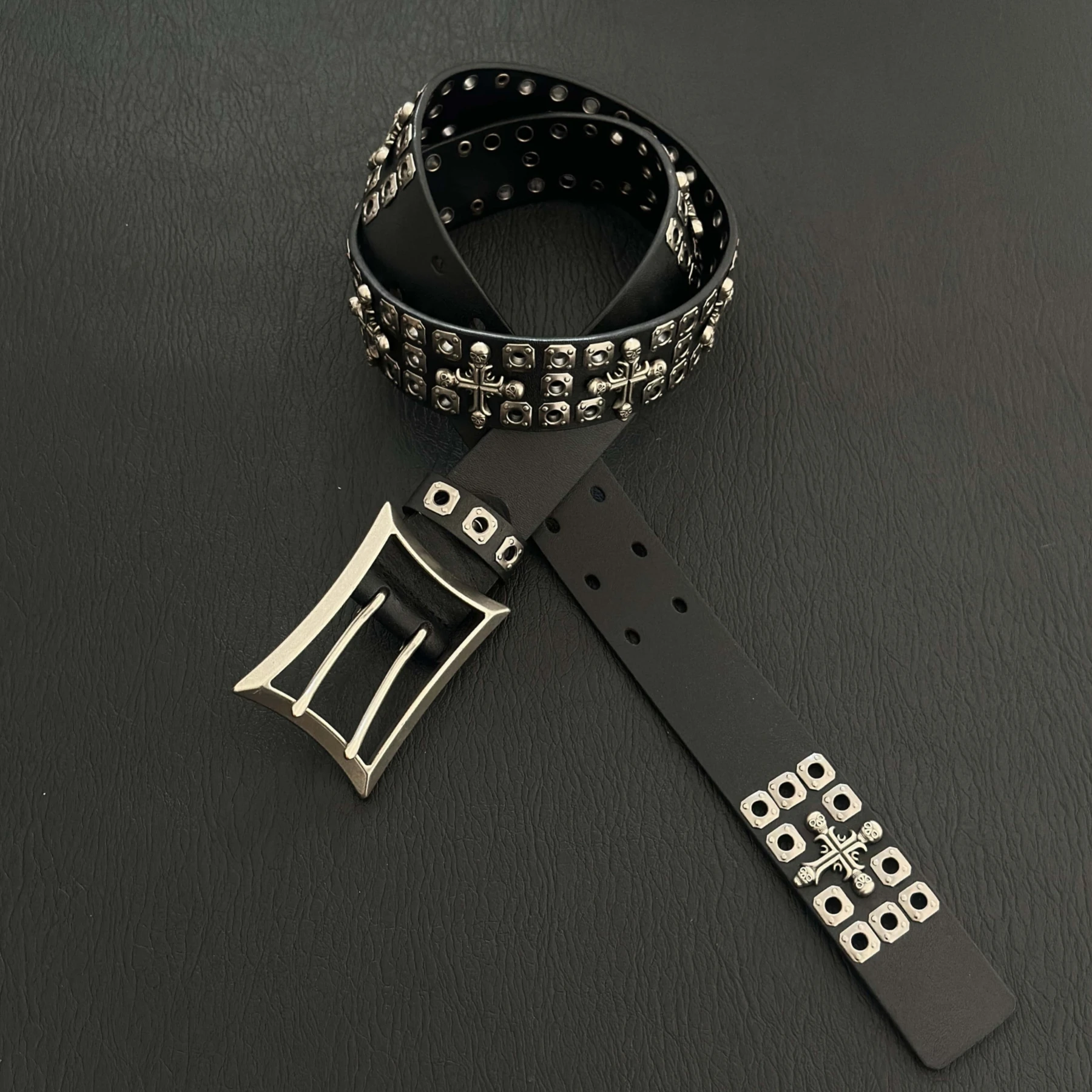top-layer-cowhide-high-quality-texture-belt-rivet-double-pin-buckle-belt-american-retro-cross-skull-fashion-accessory