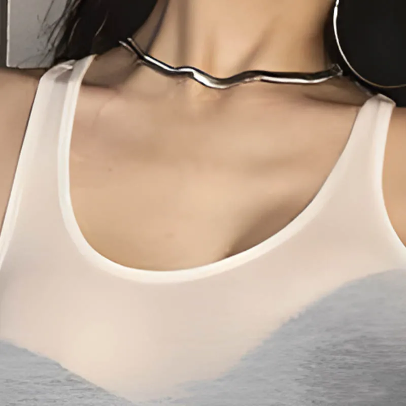 เสื้อกล้ามเซ็กซี่ผู้หญิง ฤดูใบไม้ผลิ 2025 ผ้าบางเบา ทรงเข้ารูป สีขาว สายไขว้หลัง พิมพ์ลายตัวอักษร แฟชั่นฤดูร้อน