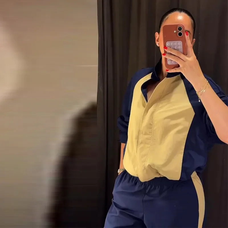 Kontrastierter Sportanzug für Damen, Freizeitanzug mit Stehkragen, Reißverschluss, Kordelzug, Mantel und weit geschnittener Hose, Herbst-Outfit 2026 für Frauen – Detail 10