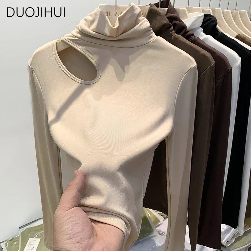 DUOJIHUI New Chic Neck Simple maniche lunghe t-shirt da donna autunno Fashion Hollow Out Casual tinta unita Slim Sexy t-shirt femminili