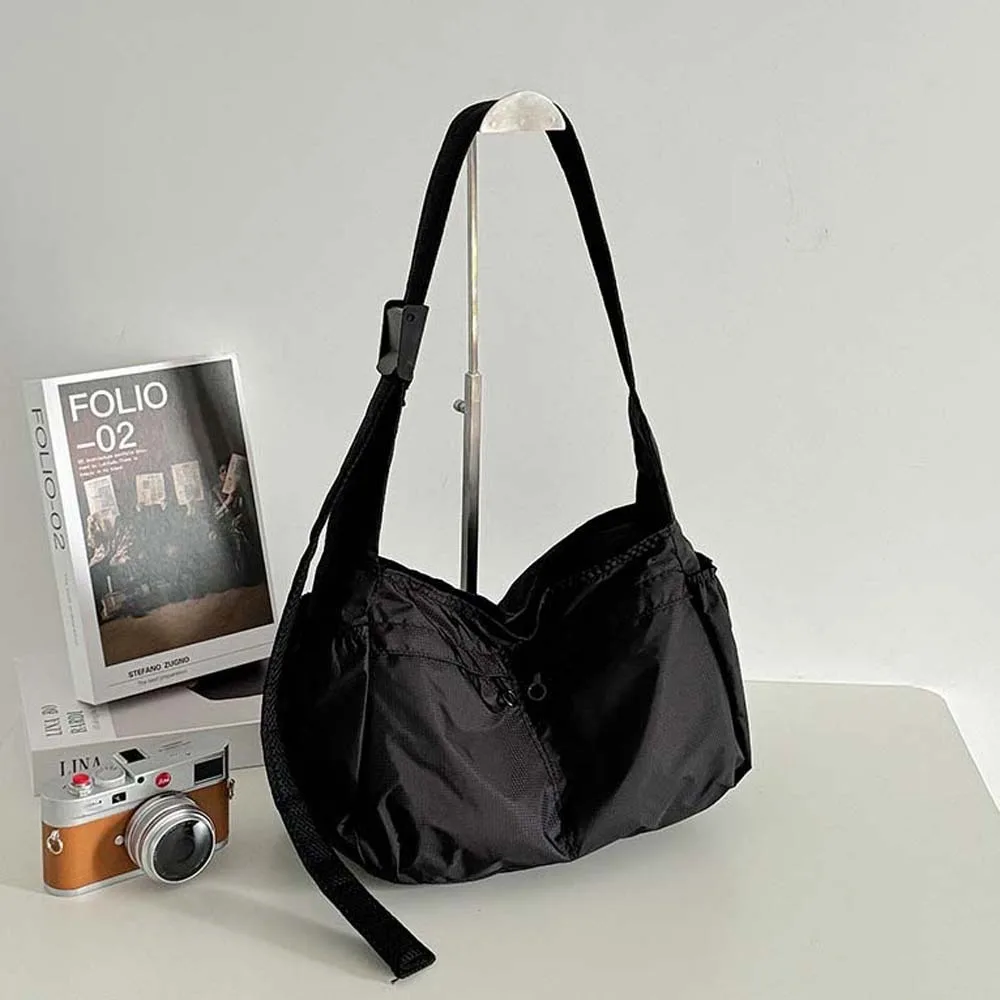 

Oxford Cloth Men's Crossbody Bag Solid Color Smooth Waterproof Shoulder Bag Adjustable Strap Minimalist Sports Fitness Pouch