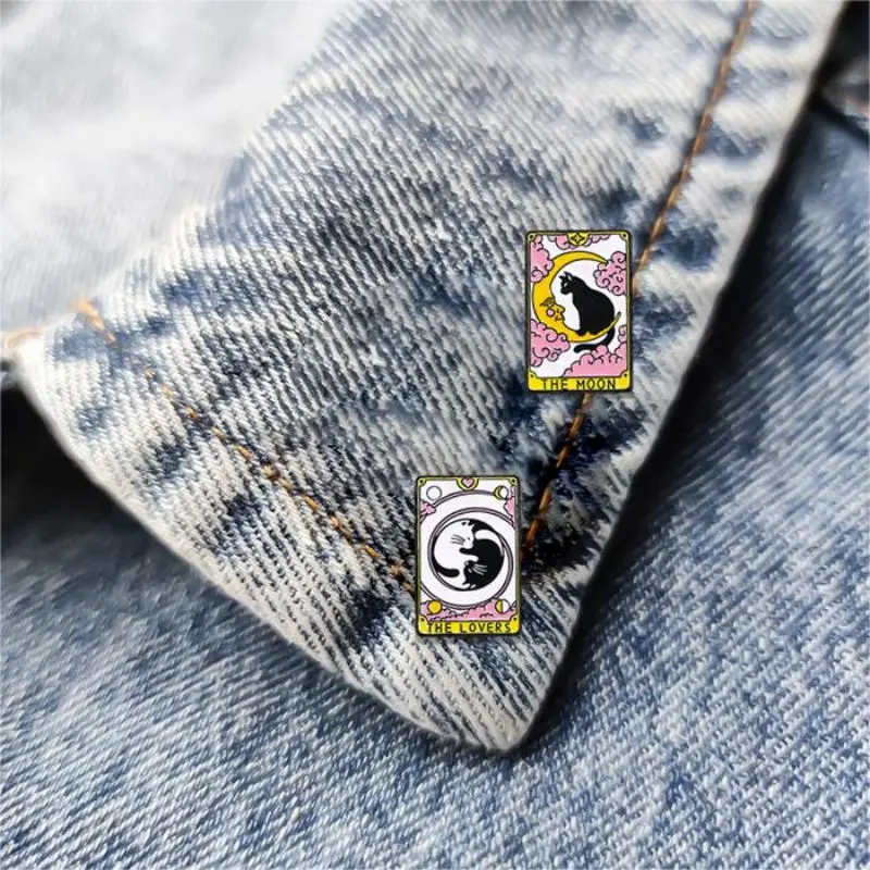 4pcs Exquisite Cartoon Cat Tarot Card Enamel Brooch Creative Pink Lapel Pin Badge Backpack Clothing Hat Accessories