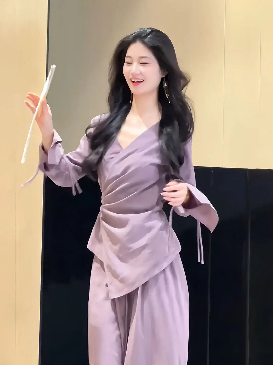 

Fashionable Casual Long Sleeve Women's Set Autumn Early Season Wide Leg Pants Two Piece Suit V Neck Pullover Elegant Style