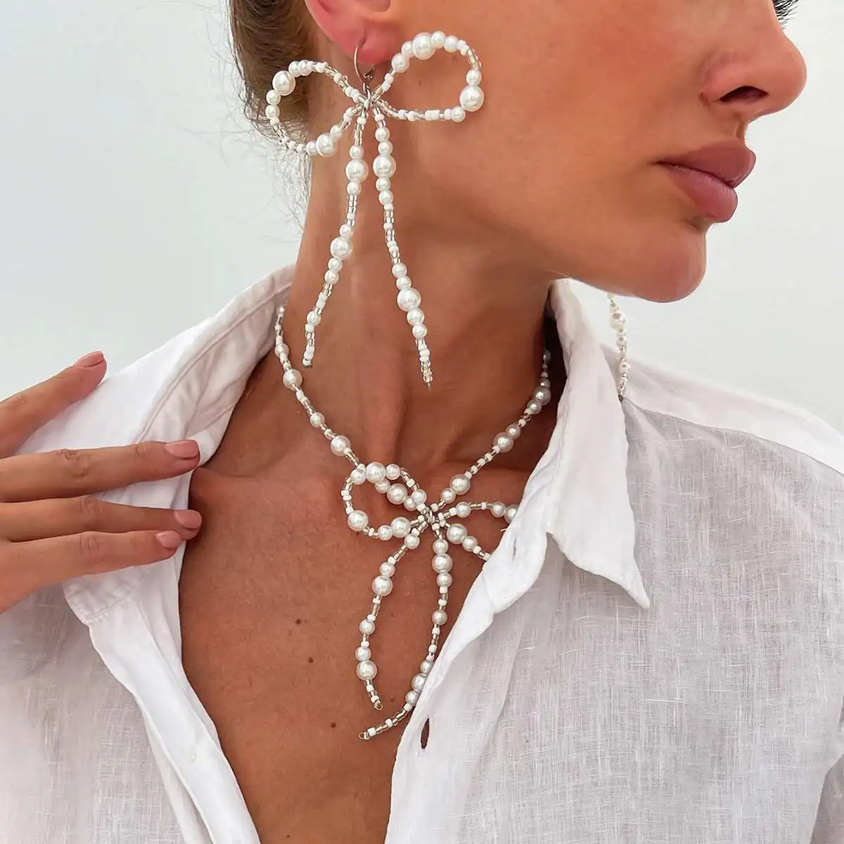 Ingemark Ästhetische Elegante Imitation Perle Bowknot Anhänger Choker Halskette Tropfen Ohrringe für Frauen Trend Hochzeit Schmuck Set